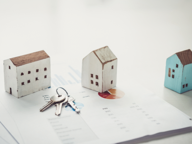 How Can Beginners Implement Real Estate Investment Strategies for Beginners to Build Long-Term Gains?