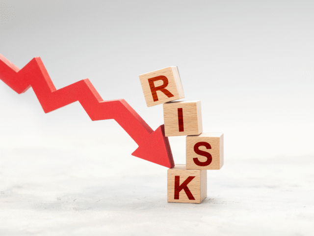 How Should Smart Investors Approach Investment Risks in Real Estate?