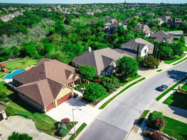 How Can Investors Use Real Estate Trends 2025 to Make Smarter Financing and Portfolio Decisions?