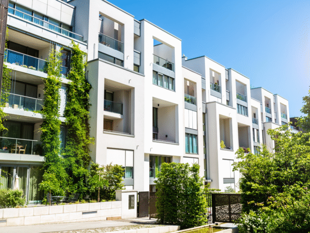 How Can Commercial Mixed-use Loans Help Investors Plan, Fund, and Scale Non-owner-occupied Projects From Purchase to Refinance?