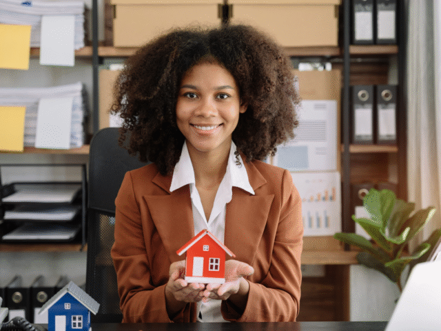 How Can Real Estate Fix and Hold Loans Help Investors Buy, Rehab, Rent, and Refinance for Long-term Cash Flow?